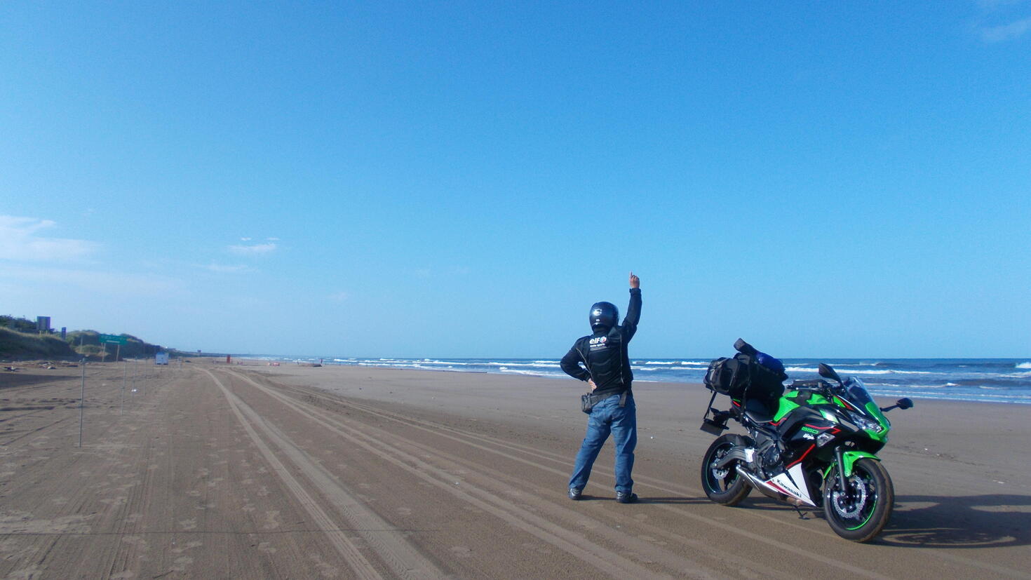 レビュアーのカバー画像