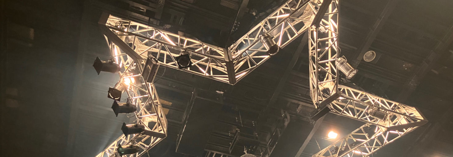 レビュアーのカバー画像