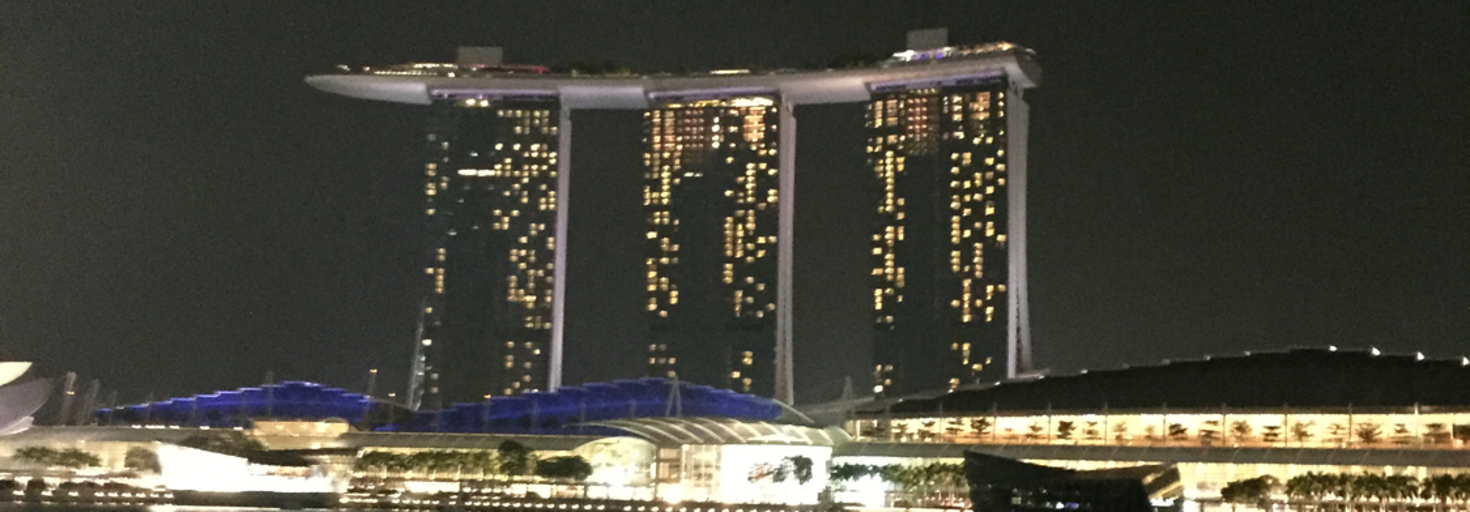 レビュアーのカバー画像