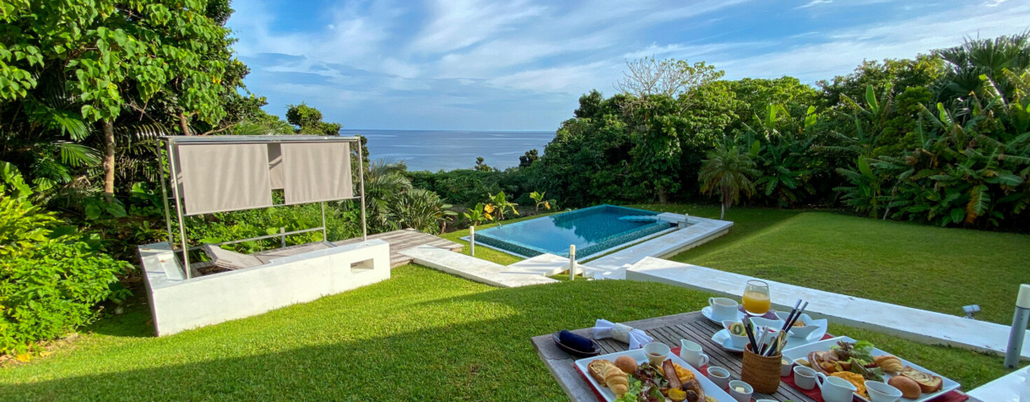 レビュアーのカバー画像