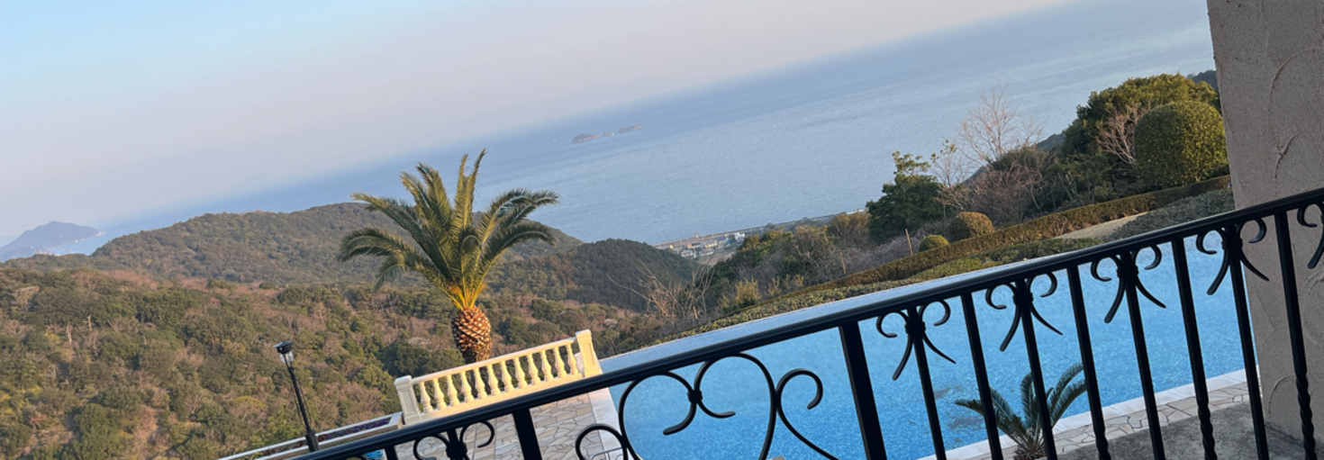 レビュアーのカバー画像