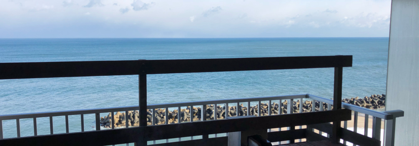 レビュアーのカバー画像