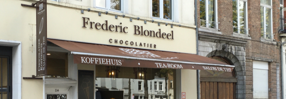 レビュアーのカバー画像