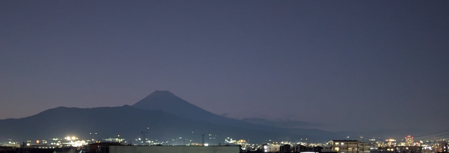 レビュアーのカバー画像