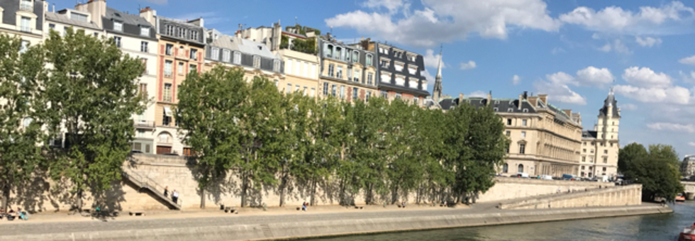 レビュアーのカバー画像