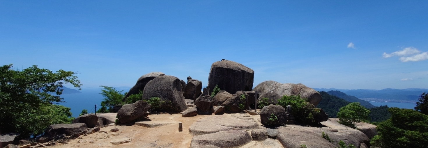 レビュアーのカバー画像