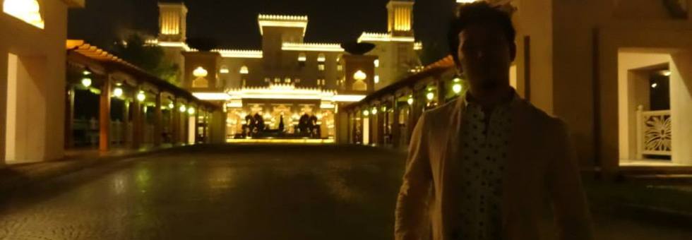 レビュアーのカバー画像