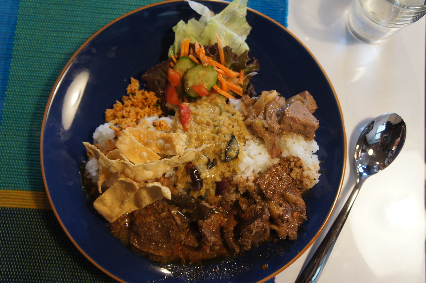 レビュアーのカバー画像