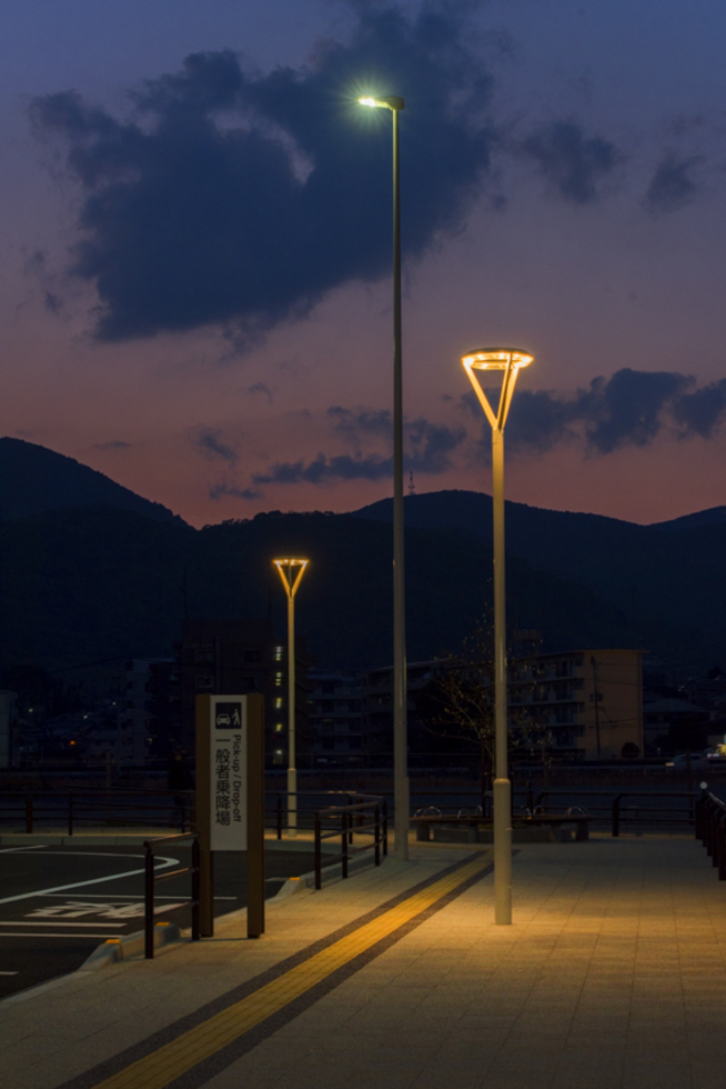 レビュアーのカバー画像