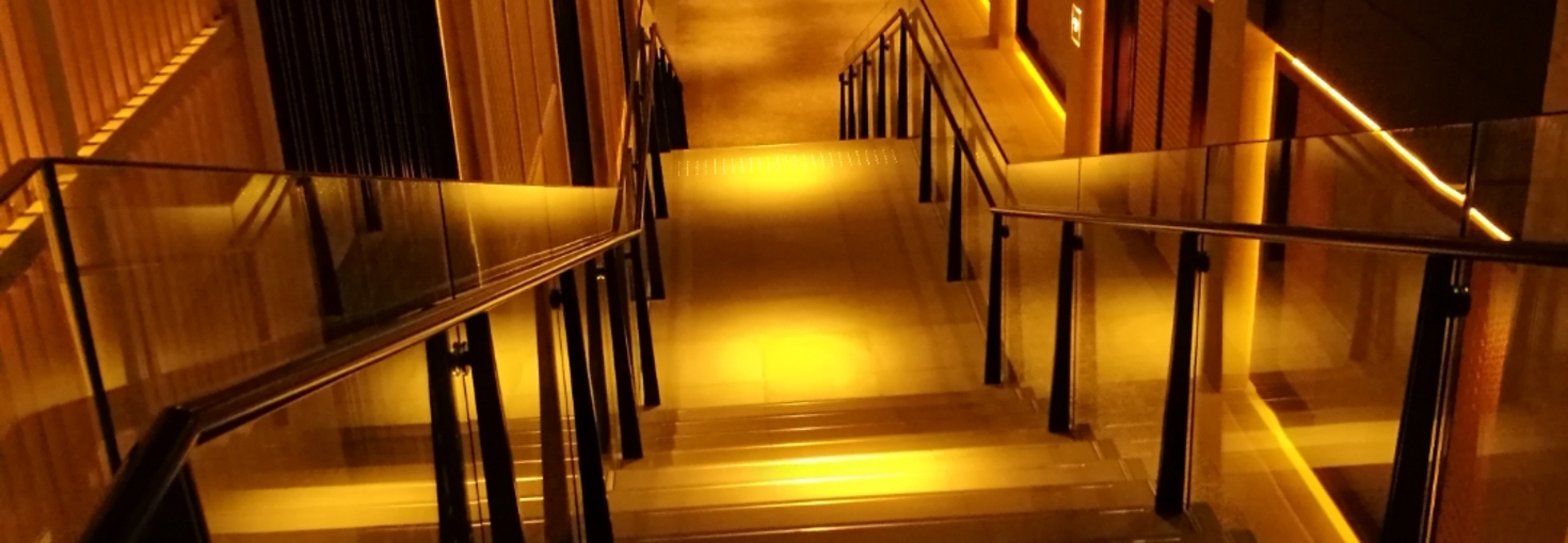 レビュアーのカバー画像