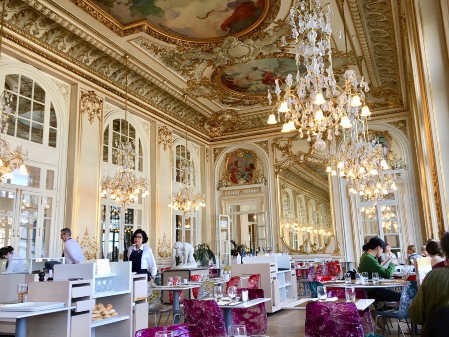 レビュアーのカバー画像