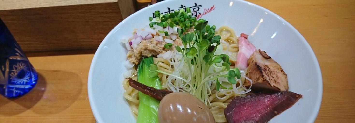 レビュアーのカバー画像