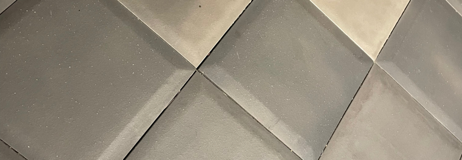 レビュアーのカバー画像