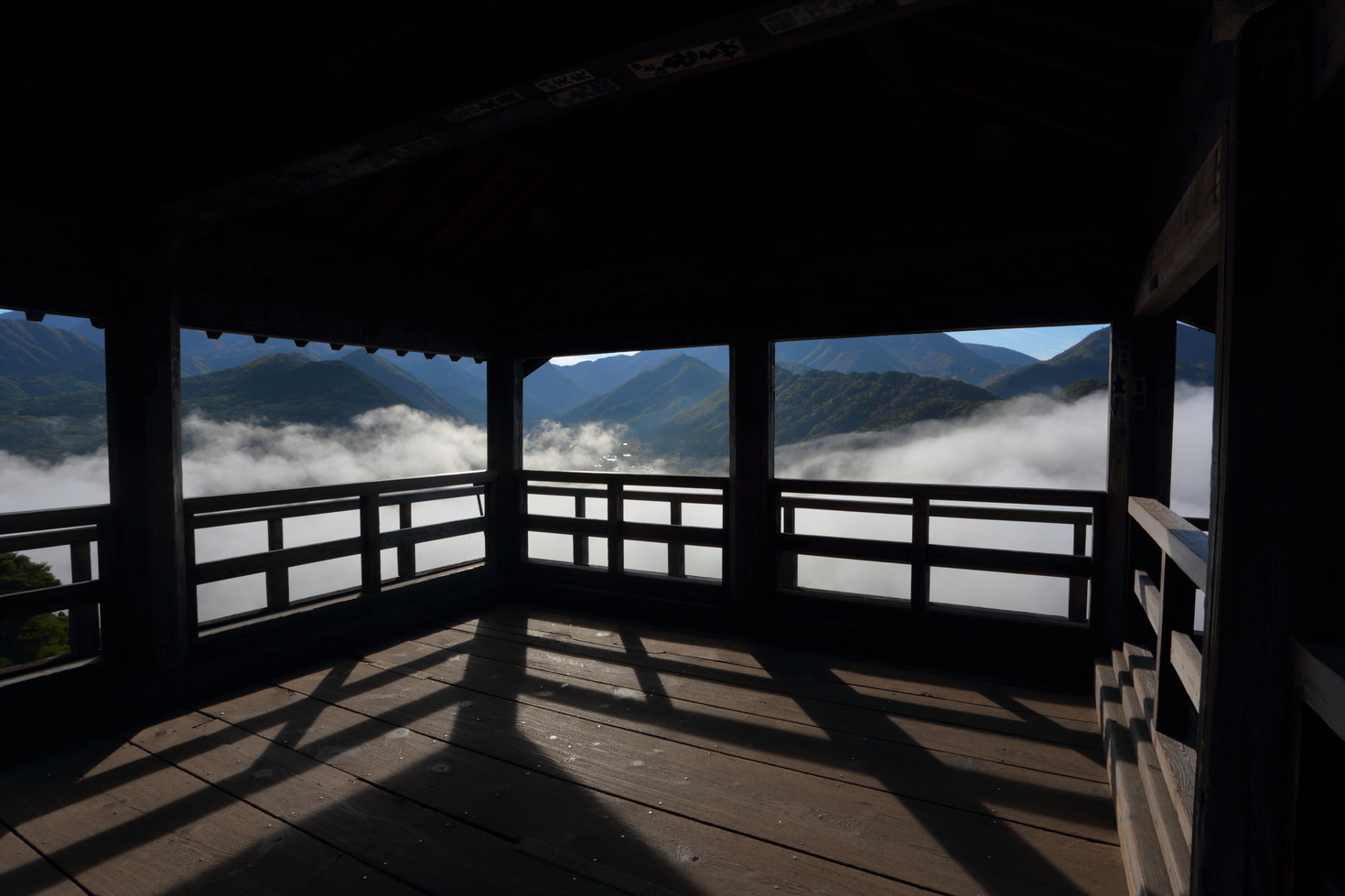 レビュアーのカバー画像