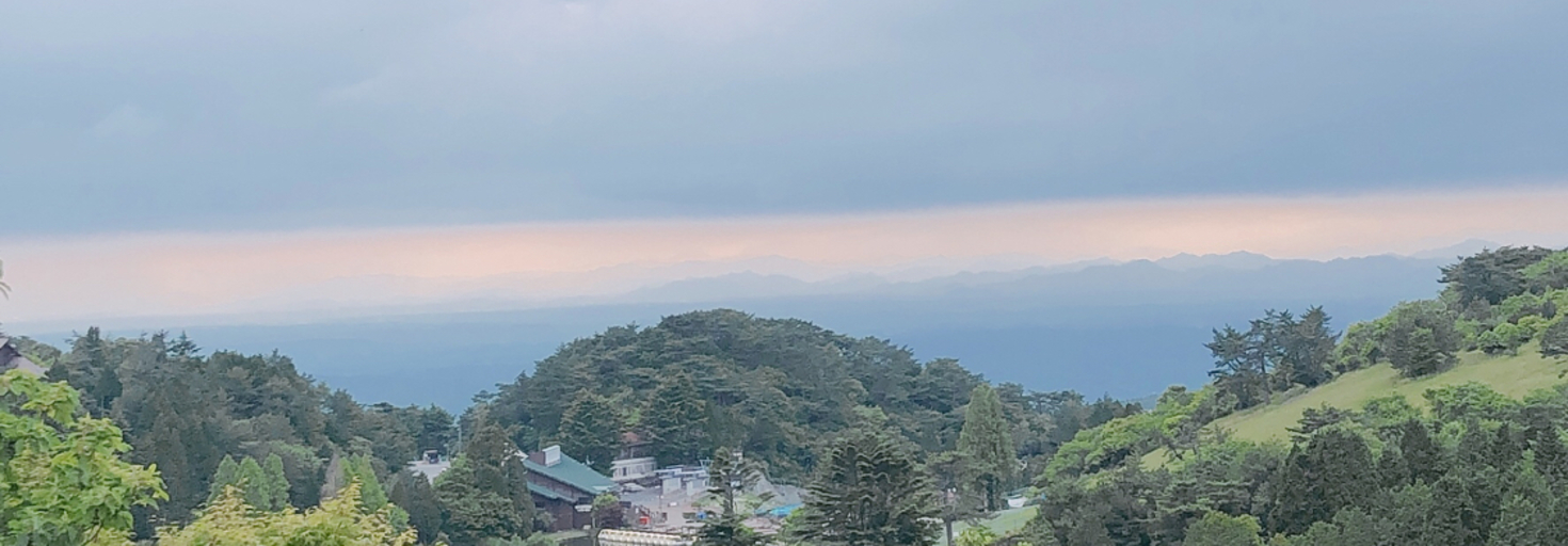 レビュアーのカバー画像