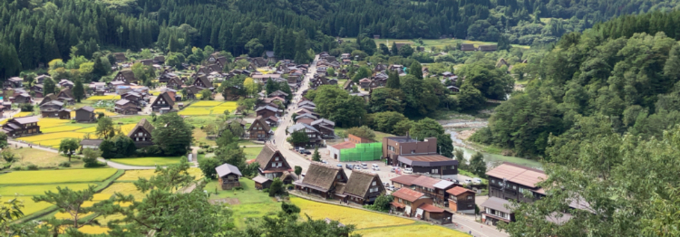 レビュアーのカバー画像