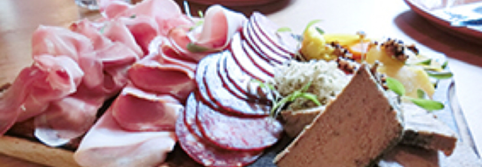 レビュアーのカバー画像