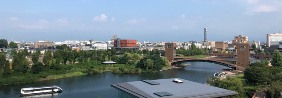 レビュアーのカバー画像