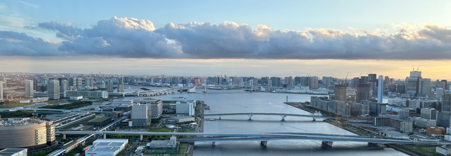 レビュアーのカバー画像