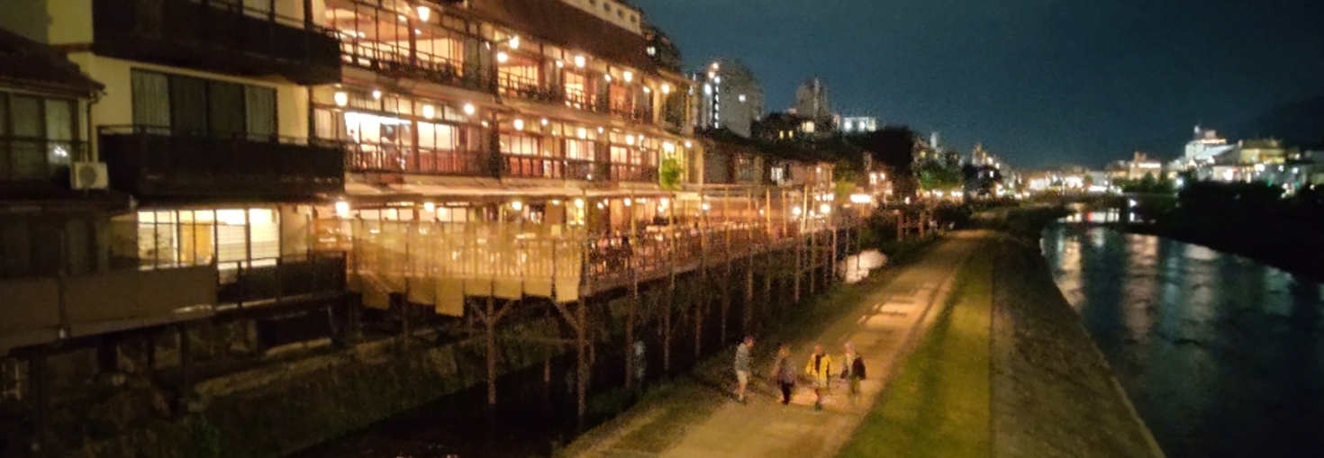 レビュアーのカバー画像