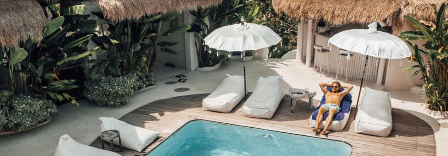 レビュアーのカバー画像