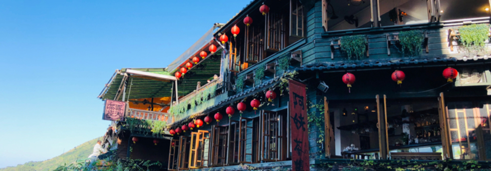 レビュアーのカバー画像