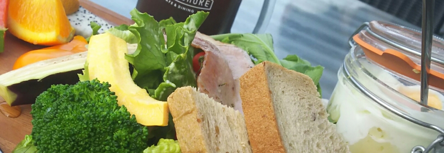 レビュアーのカバー画像