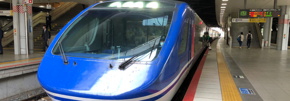 レビュアーのカバー画像