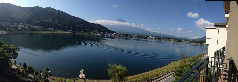 レビュアーのカバー画像