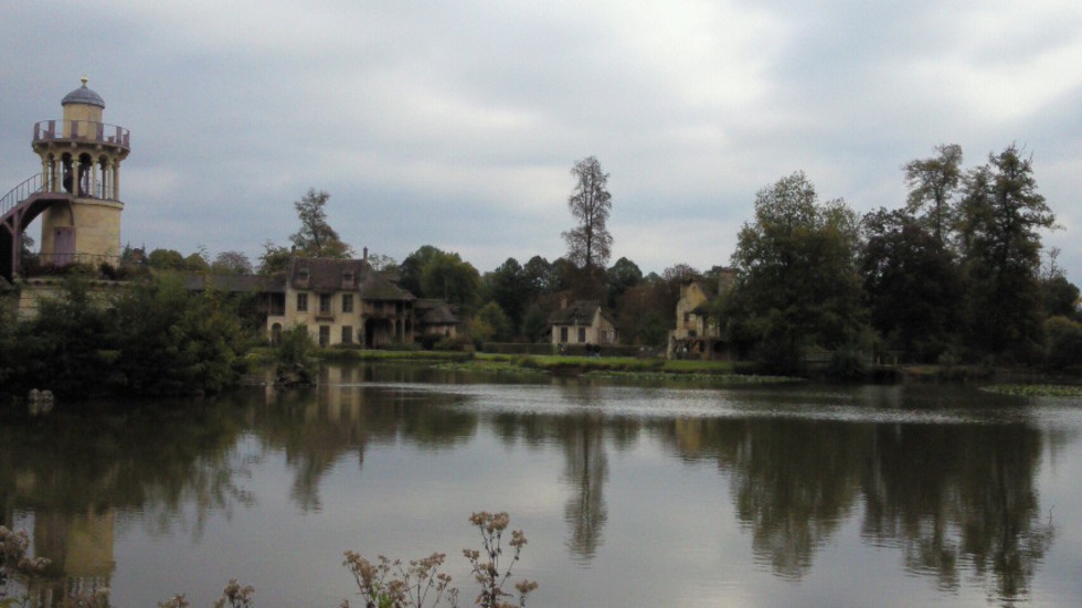 レビュアーのカバー画像