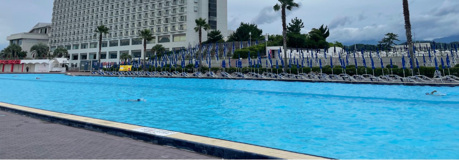 レビュアーのカバー画像