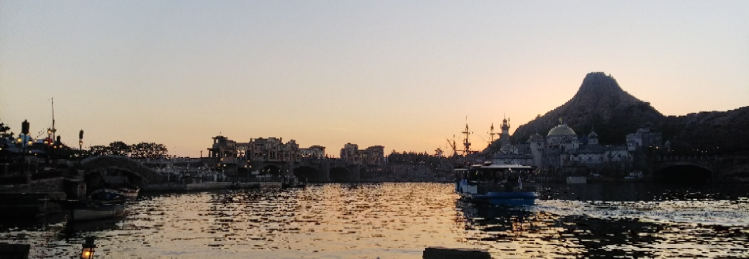 レビュアーのカバー画像