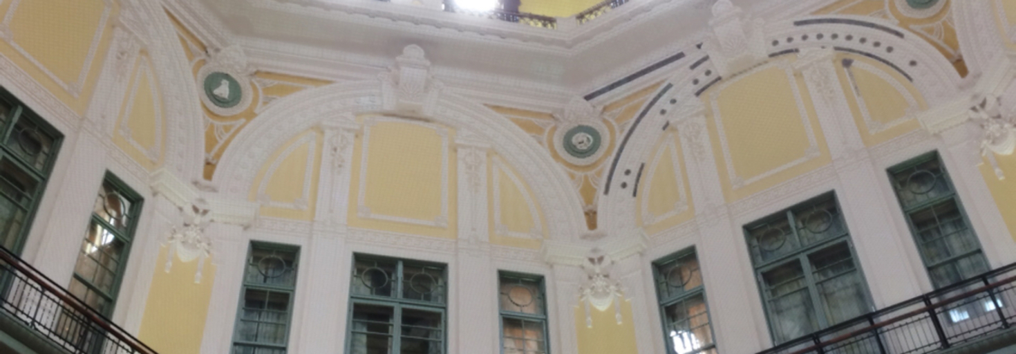 レビュアーのカバー画像