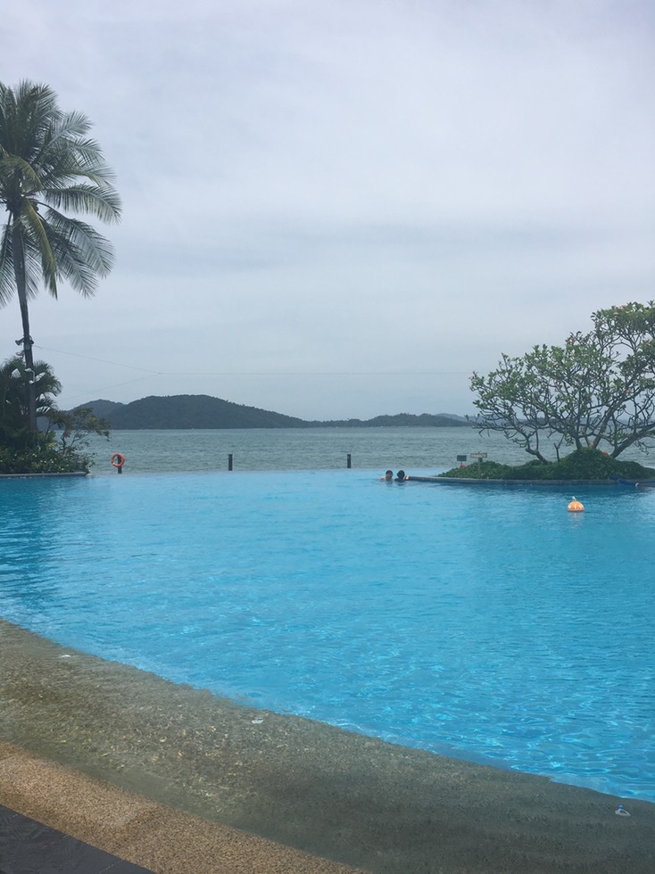 レビュアーのカバー画像