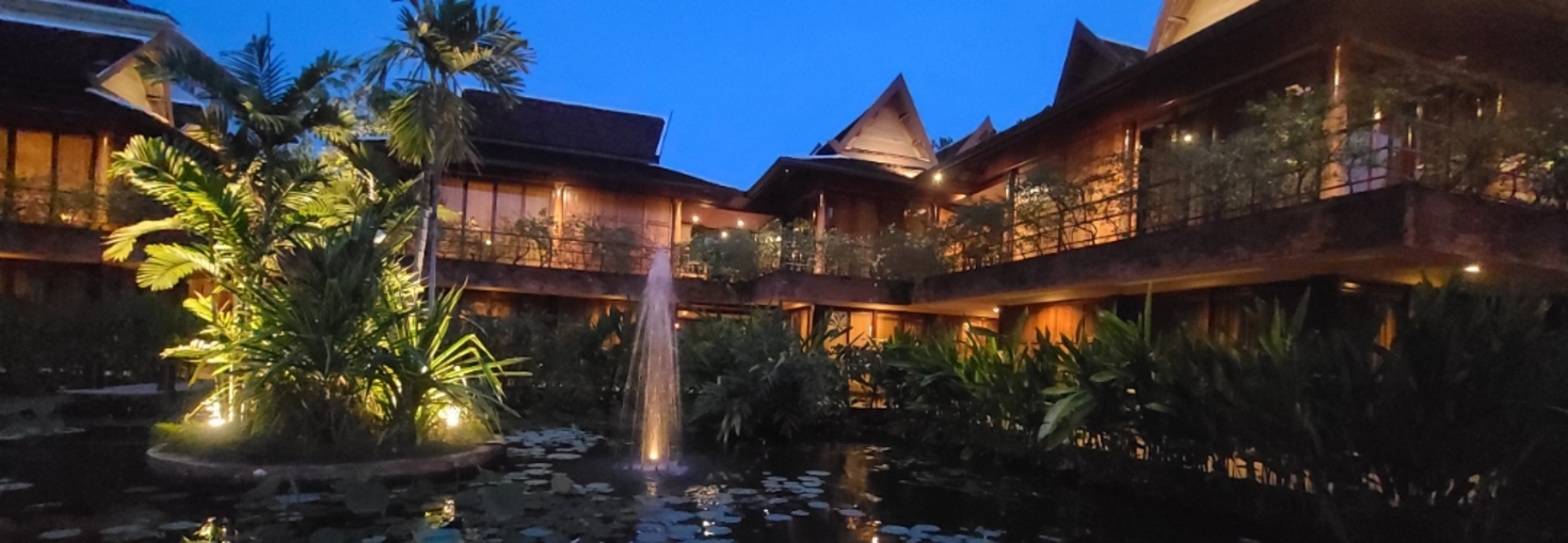 レビュアーのカバー画像