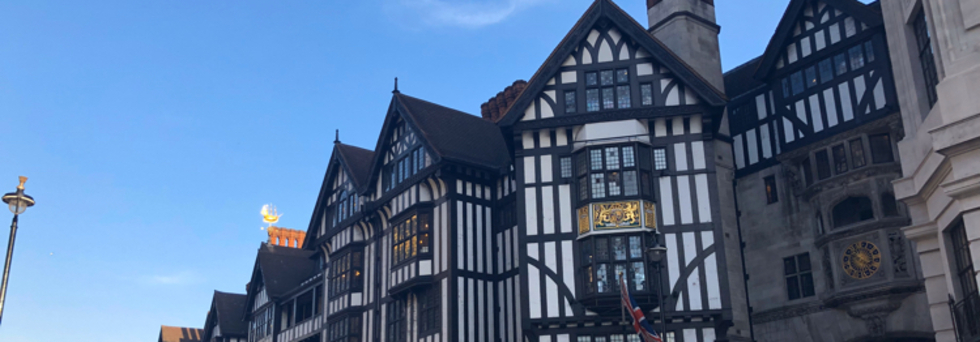 レビュアーのカバー画像